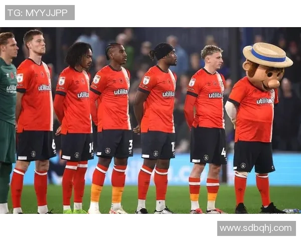 富克斯接手英乙垫底队新港：奇迹之路的开启还是陷阱？